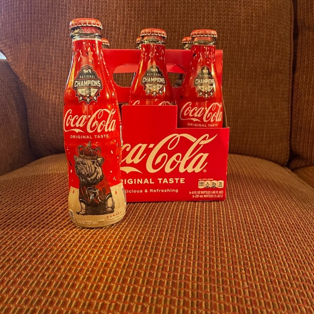 GA BULLDOGS 2021 NATIONAL CHAMPS COMMEMORATIVE COCA COLA 6 PACKS